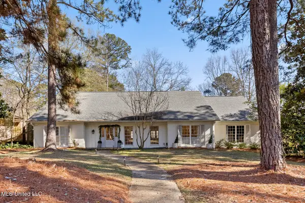 4211 N Honeysuckle Lane, Jackson, MS 39211