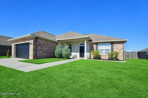 2205 Rhonda Avenue, Ocean Springs, MS 39564