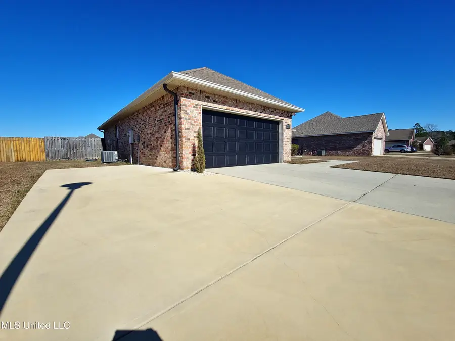 2205 Rhonda Avenue, Ocean Springs, MS 39564 - #3