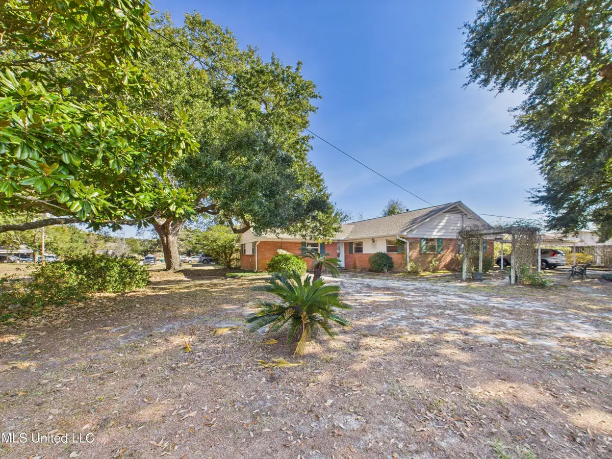 2500 Demaret Drive, Gulfport, MS 39507 - #1