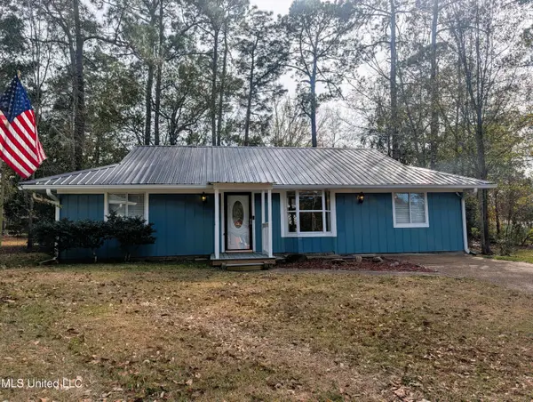 3 Quail Creek Drive, Diamondhead, MS 39525