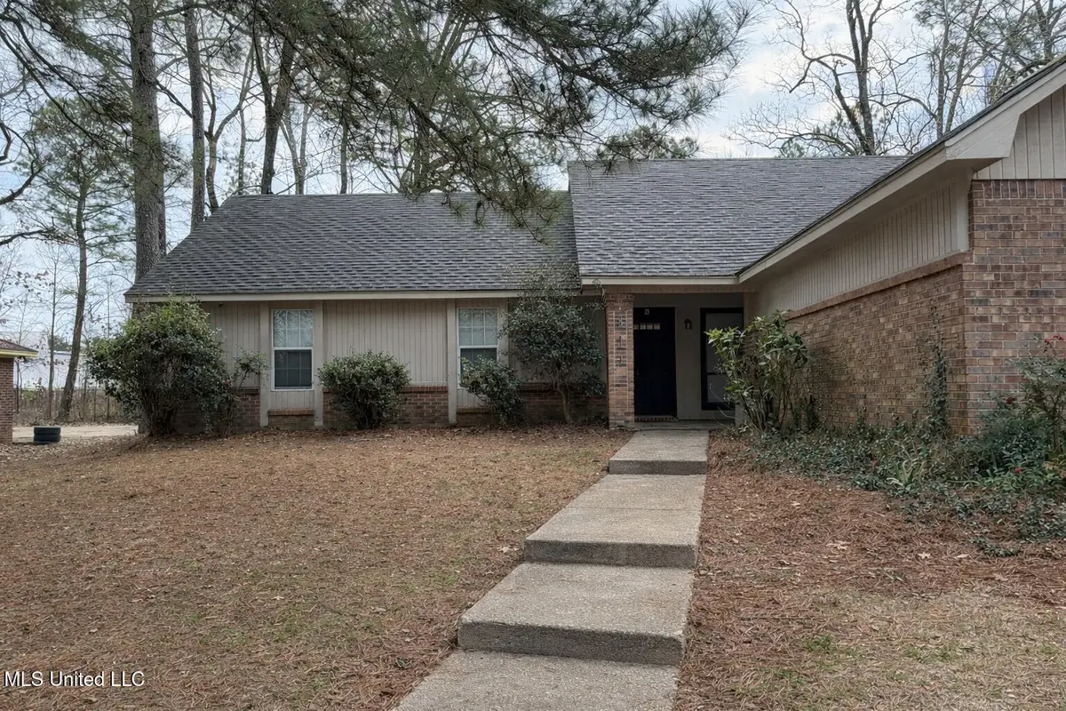 111 Fairfax Circle, Brandon, MS 39047 - #1