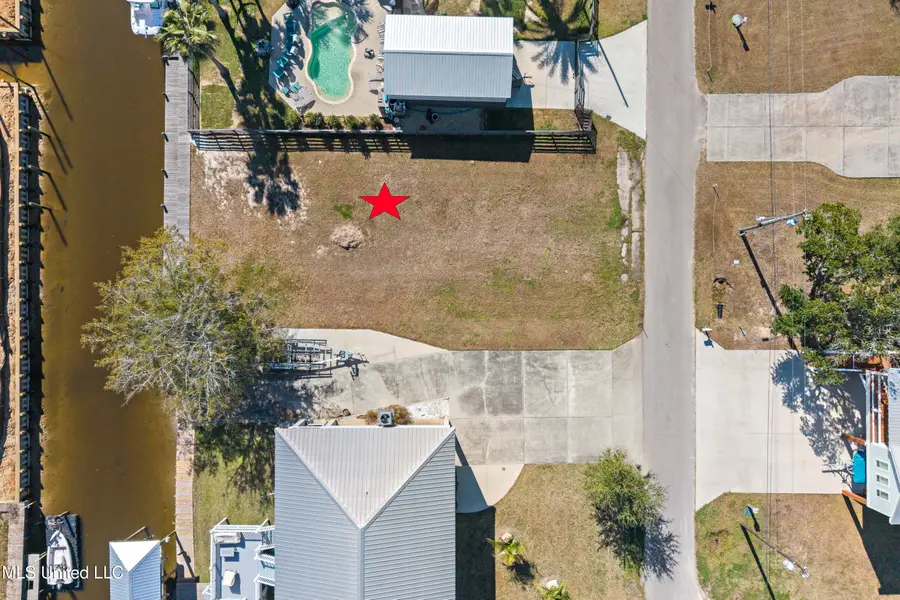 81 Fiber Street, Bay Saint Louis, MS 39520 - #2