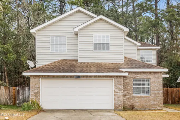 11118 Oakcrest Drive, D'Iberville, MS 39540