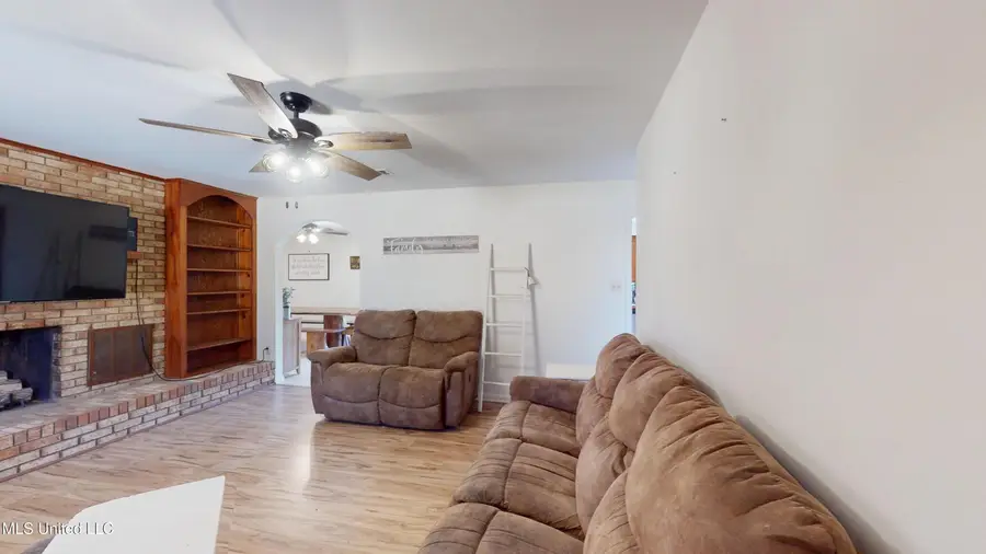 1002 Pecan Lane, Tylertown, MS 39667 - #3