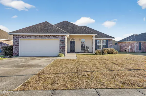 2120 Eva Avenue, Ocean Springs, MS 39564