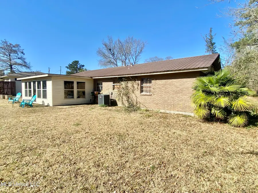 202 Dallas Street, Crystal Springs, MS 39059 - #2