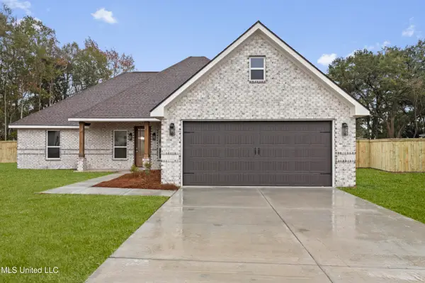 2519 Duck Lake Drive, Moss Point, MS 39563