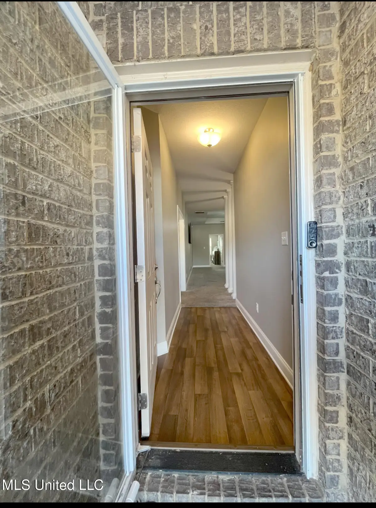 8426 Park Pike Drive, Southaven, MS 38671 - Image #1