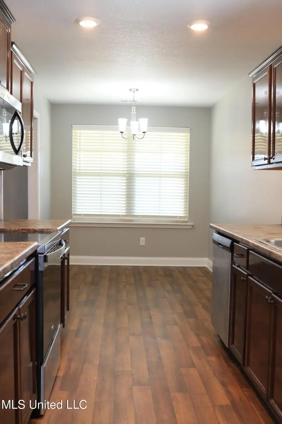 8426 Park Pike Drive, Southaven, MS 38671 - Image #2