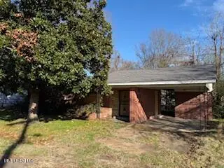 607 Miller Avenue, Greenwood, MS 38930 - #1