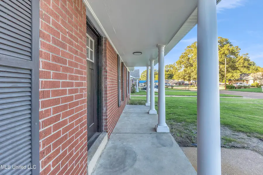 8493 Cedarbrush Drive, Southaven, MS 38671 - Image #3