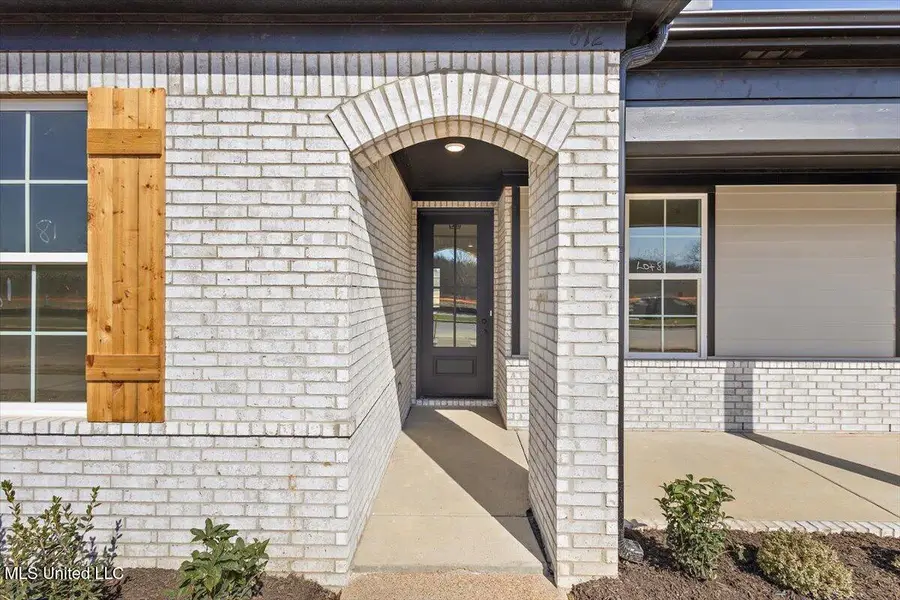 514 Bolivar Drive, Nesbit, MS 38651 - #2