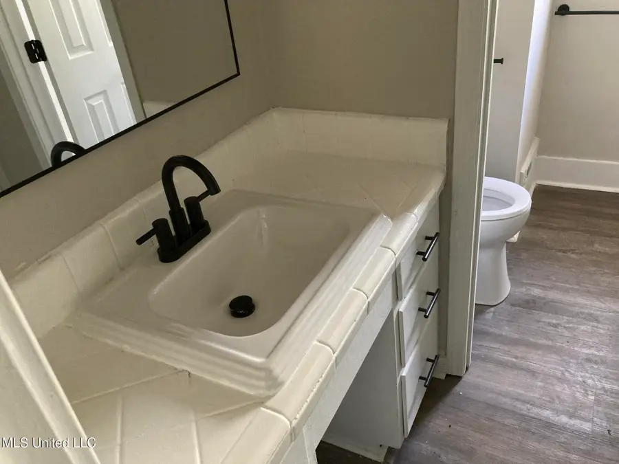 264 Shady Circle, Jackson, MS 39204 - Image #2