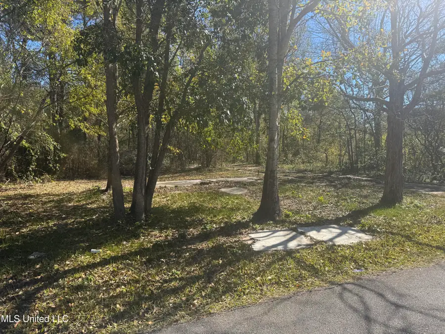 6004 Brittany Avenue, Biloxi, MS 39532 - #2