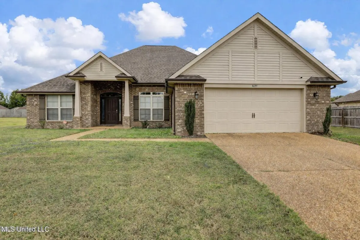 8699 N Courtly Circle, Olive Branch, MS 38654 - Image #1