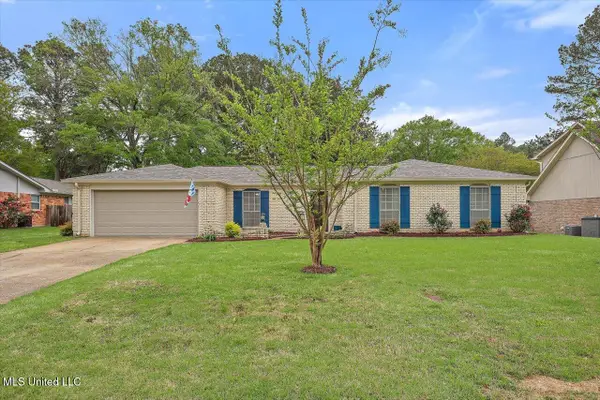 1421 Huntcliff Way, Clinton, MS 39056