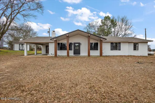 1233 Ms 25, Carthage, MS 39051