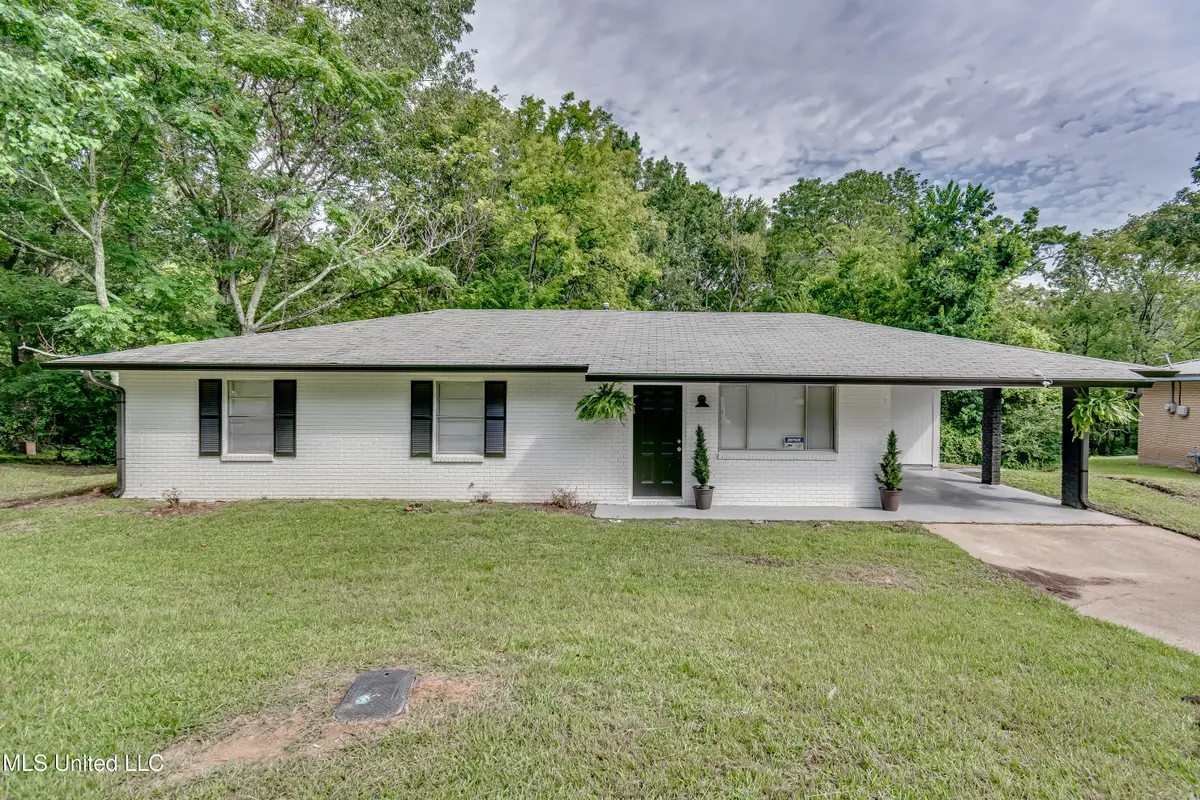 667 Queen Circle, Jackson, MS 39209 - #1
