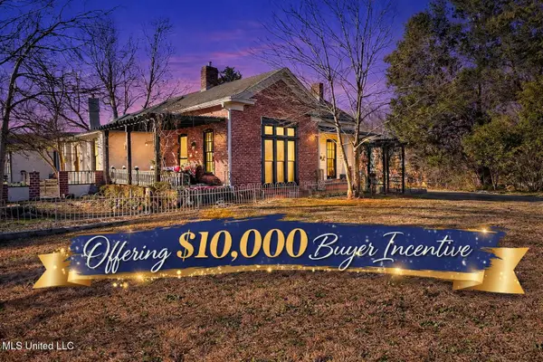 435 E College Avenue, Holly Springs, MS 38635