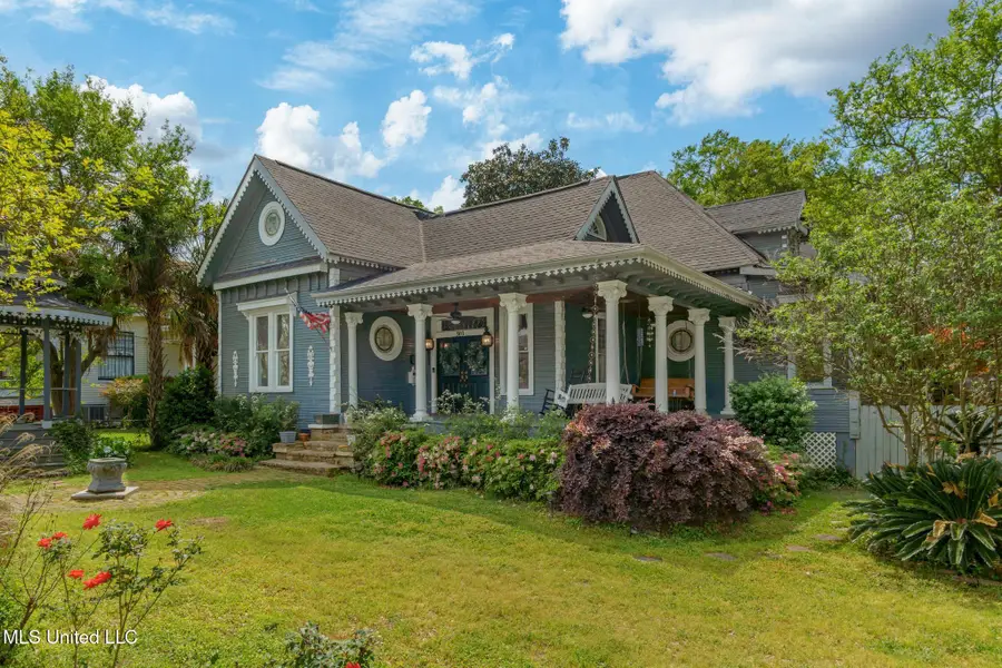 303 Walnut Street, Hattiesburg, MS 39401 - #3