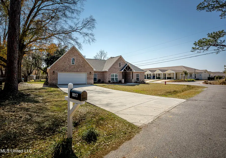 8817 Stonewall Street, Ocean Springs, MS 39564 - #2