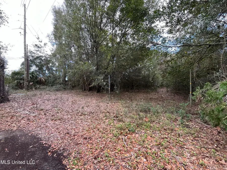 105 25th Street, Gulfport, MS 39507 - #2