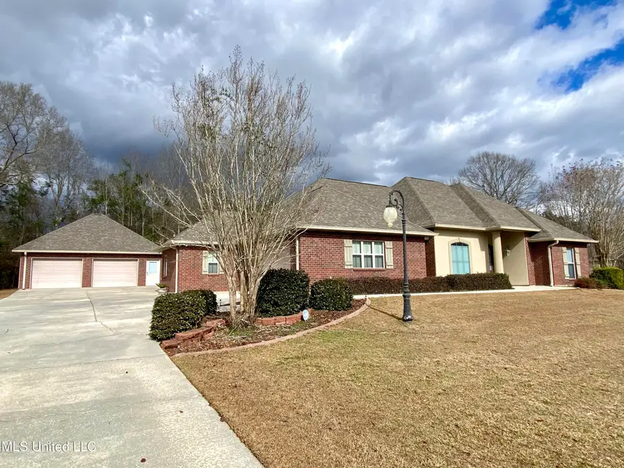 74 W N Hill Drive, Carriere, MS 39426 - #2