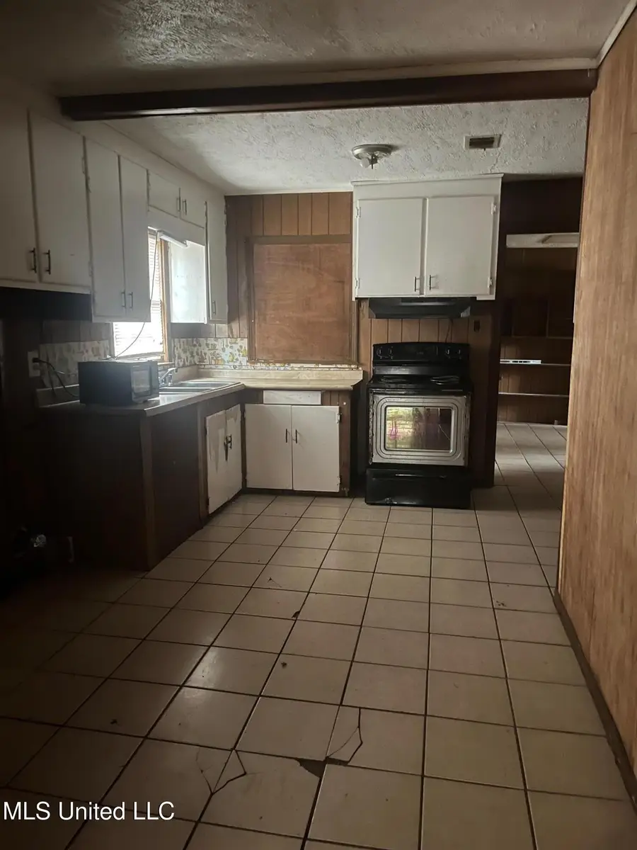 3511 Hines Street, Jackson, MS 39212 - #3
