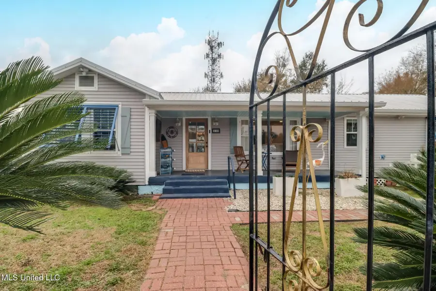 330 Easterbrook Street, Bay Saint Louis, MS 39520 - #3