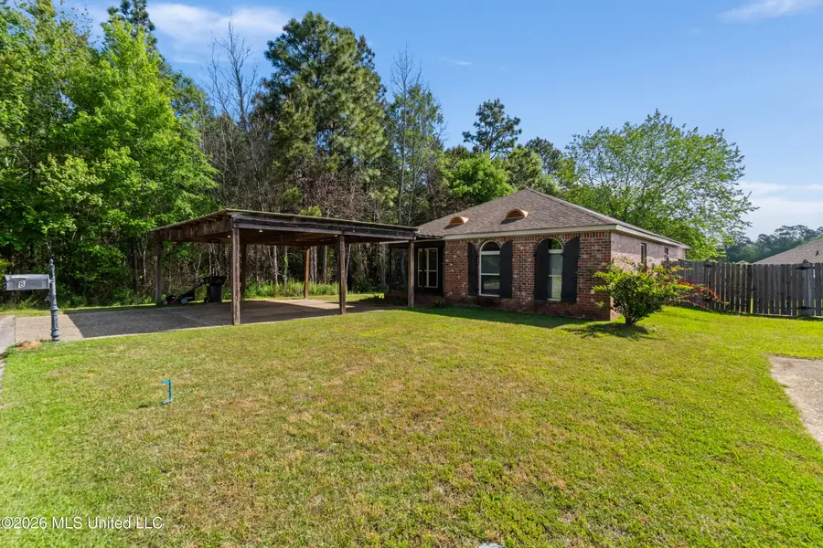 8 Findlay Street, Hattiesburg, MS 39402 - #3