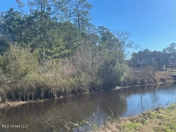 Everest Street, Bay Saint Louis, MS 39520