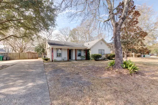 5401 Culeoka Drive, Ocean Springs, MS 39564