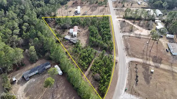 10205 Blue Ridge Drive, Vancleave, MS 39565