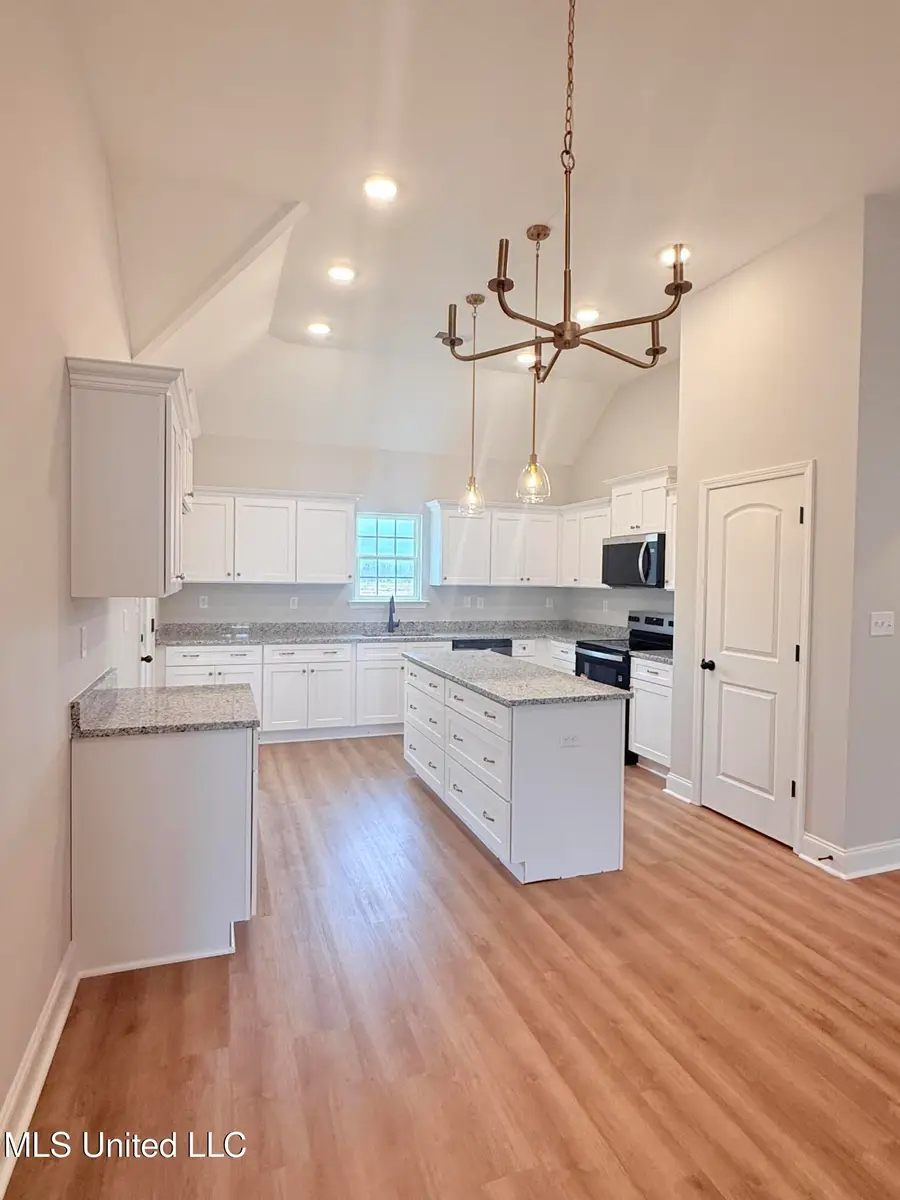 6094 E River Birch Road, Walls, MS 38680 - #2