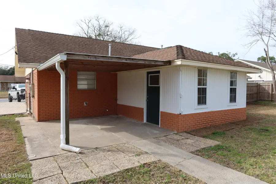 6500 Lancaster Boulevard, Ocean Springs, MS 39564 - #3