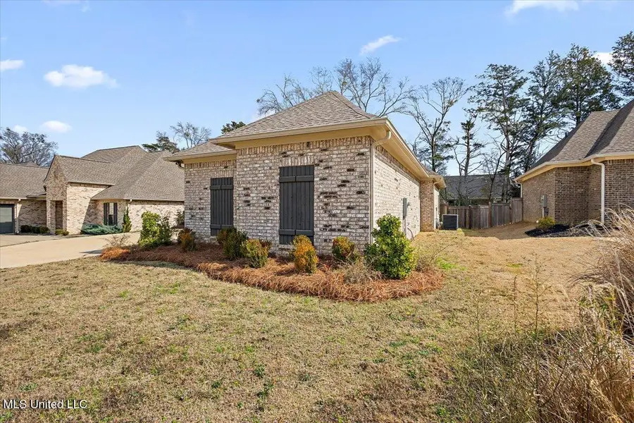 735 Glenwild Drive, Canton, MS 39046 - #2