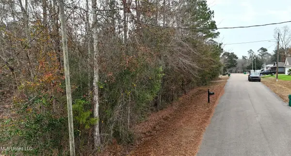 Lilinoe Way, Diamondhead, MS 39525