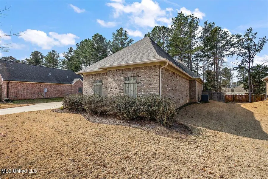 140 Hampton Ridge, Madison, MS 39110 - #2