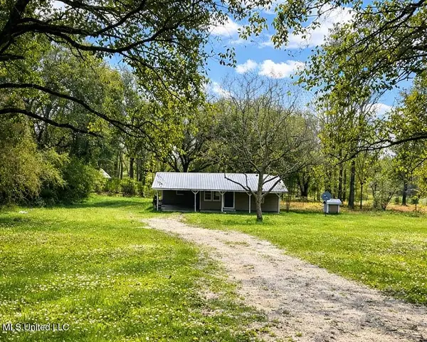 2203 Cooks Corner Road, Lucedale, MS 39452