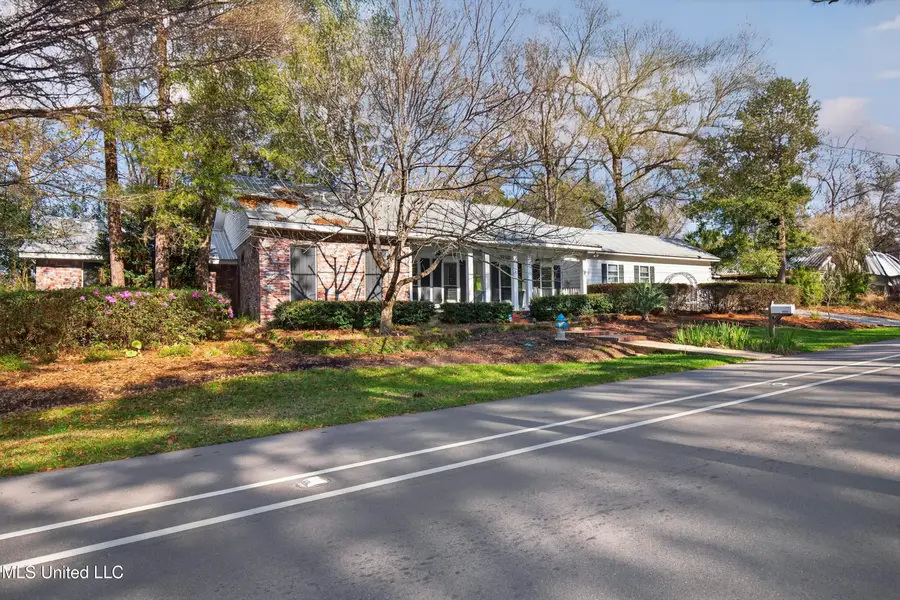 95522 W Diamondhead Drive, Diamondhead, MS 39525 - #3