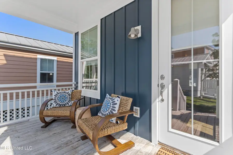 2207 Government Street, Ocean Springs, MS 39564 - #2