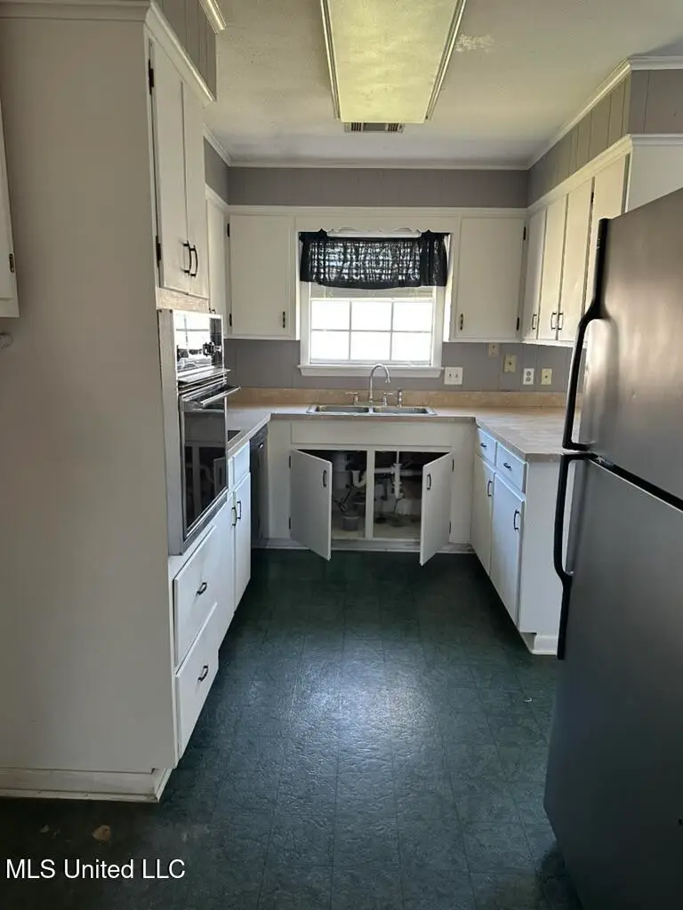 2 Alta Vista Circle, Greenwood, MS 38930 - #3