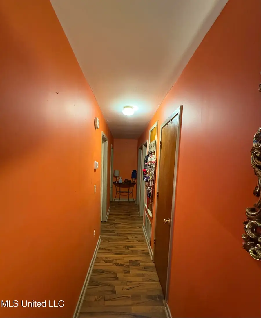 1732 Brookhollow Circle, Jackson, MS 39212 - #3