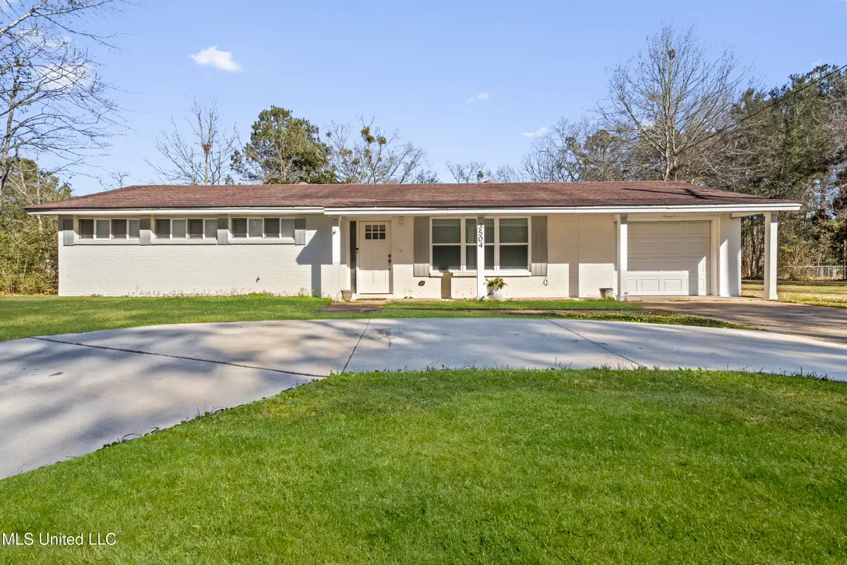 3504 Beachview Drive, Ocean Springs, MS 39564 - #1