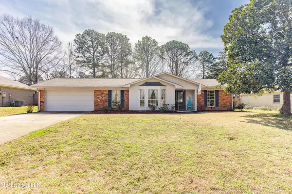 1419 Huntcliff Way, Clinton, MS 39056