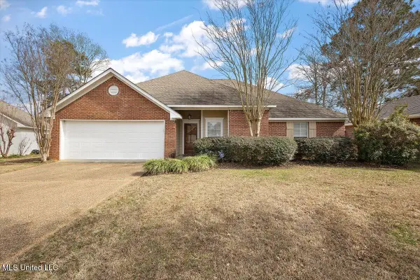 318 Greensboro Drive, Brandon, MS 39047