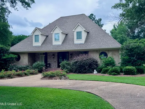 236 Sawbridge Drive, Ridgeland, MS 39157