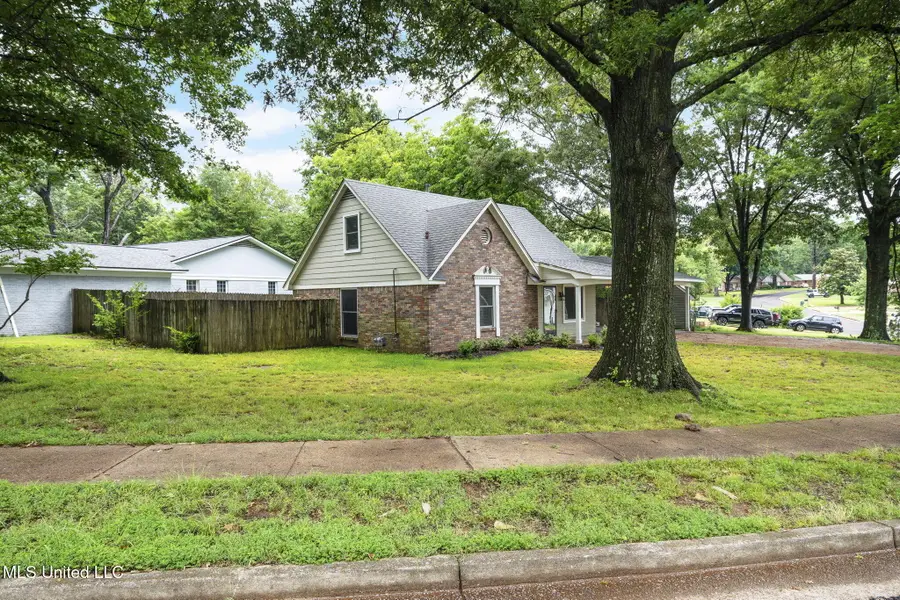 8610 N Lake Shore Drive, Southaven, MS 38671 - #3