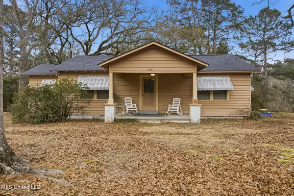 608 E Railroad Avenue, Gloster, MS 39638